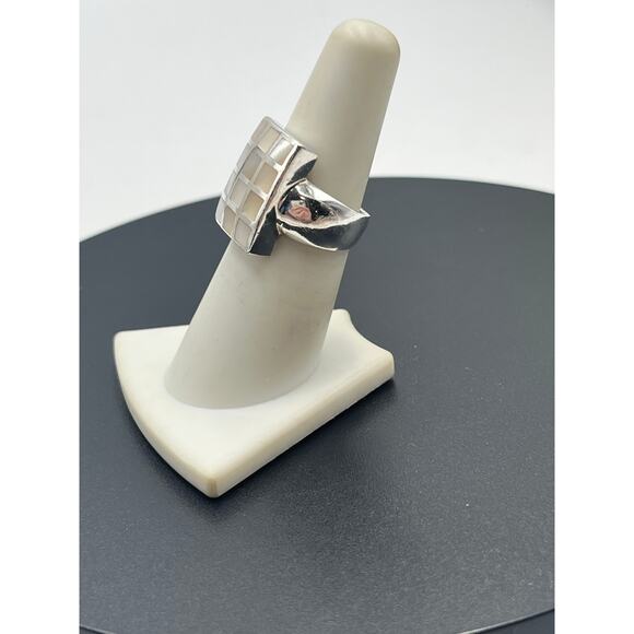 Mother of pearl Inlay Checkerboard Modern Chunky Tile Iridescent Ring Sz 7.25 - Picture 3 of 8
